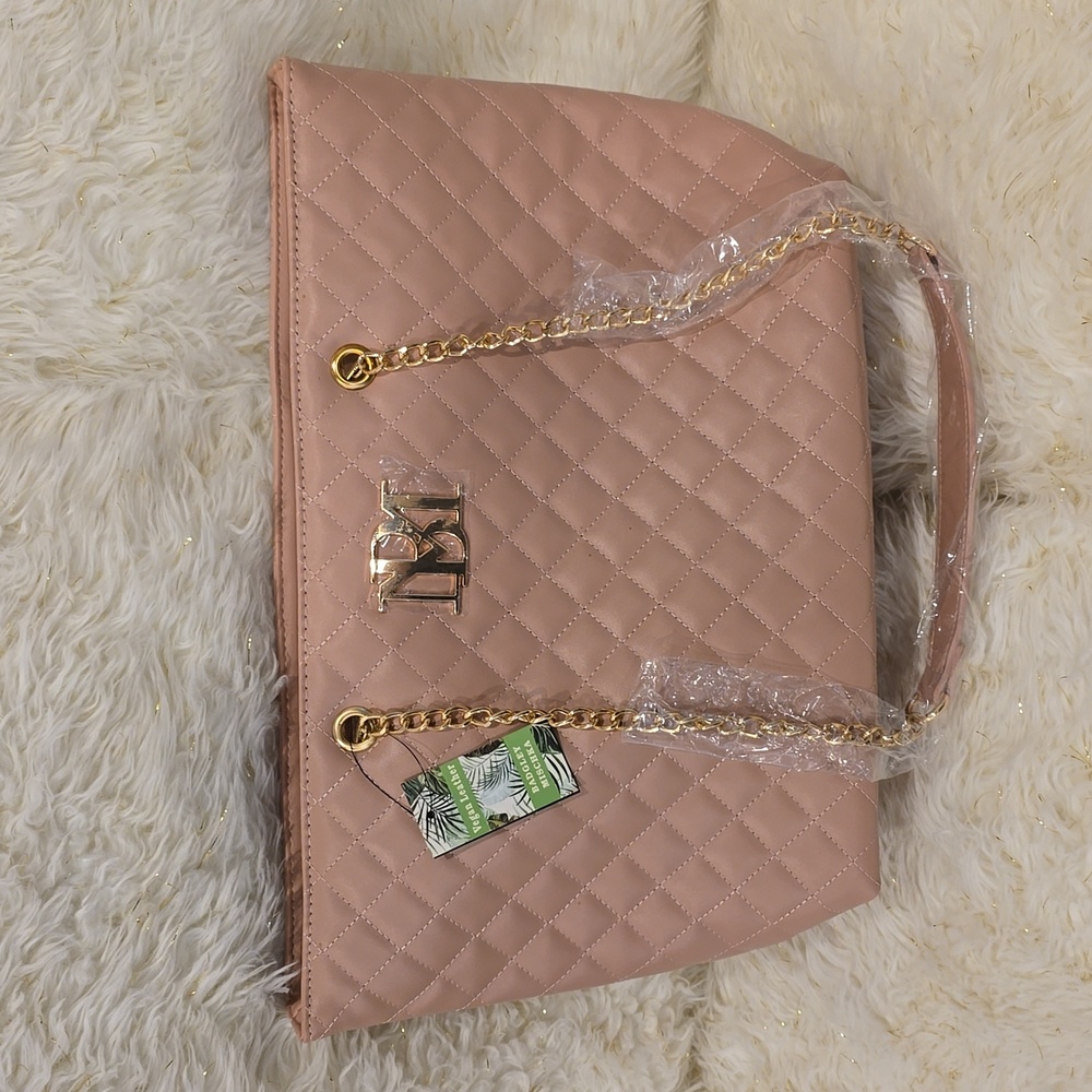 Badgley Mischka Blush Quilted Bag